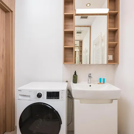 Appartement Wolska Deluxe By Bookinghost