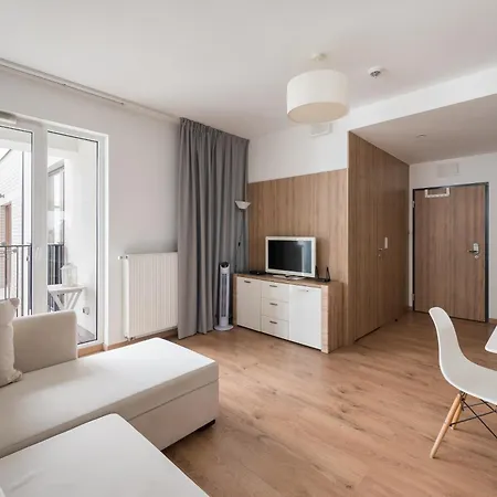 Apartment Wolska Deluxe By Bookinghost